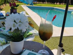 Bazén v ubytování Casa Villa El Olivar nebo v jeho okolí