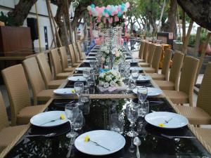 Restaurace v ubytování Singaraja Hotel - CHSE Certified + 37 fotografií