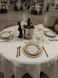 Hotel Grazia Ristorante italokat is kínál
