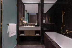 Ένα μπάνιο στο Steigenberger Hotel Doha
