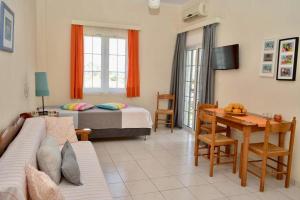 Gallery image of Troumpas Family Rooms & Apartments in Leonidio