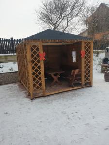 Obiekt Apartamenty u Baców zimą