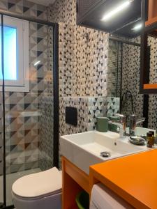 Kúpeľňa v ubytovaní IOANNINA SUITES