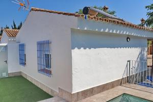The building in which the holiday home is located