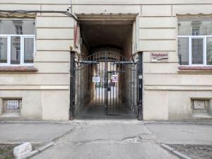 Afbeelding uit fotogalerij van квартира біля залізничного вокзалу in Lviv