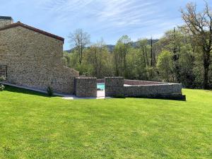 Galeriebild der Unterkunft 2 Apartamentos en villa con piscina privada en Asturias El Marquesau in Noriega