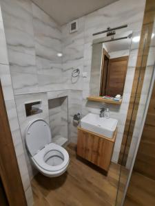 Un baño de Apartman Milovanović