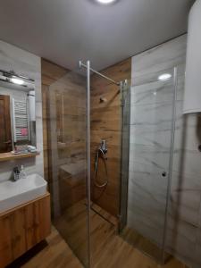 Un baño de Apartman Milovanović