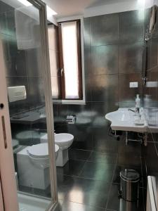Ένα μπάνιο στο Le Torri