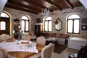 Posedenie v ubytovaní Villa Athina - Irene Country House