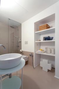 A bathroom at Piazza Fanti Luxury Apartments Még 37 kép