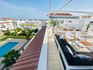 Imagem da galeria de Fortuna Penthouse with roof terrace, AC and pool em Rojales