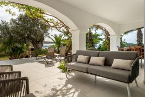 Posezení v ubytování Villa Can Joan I - Fantastic Sunset Views and Family Friendly -