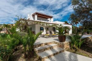 Zahrada ubytování Villa Can Joan I - Fantastic Sunset Views and Family Friendly -