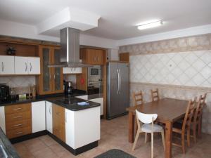 Кухня або міні-кухня у NÁUTICO Suites, by Comfortable Luxury - Adults Only
