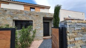 Imagen de la galería de Villa Nananthée T5 de luxe,4-8 pers, piscine privée chauffée, en Lecci 19 fotos más