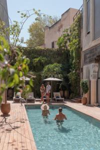 The swimming pool at or close to Riad Fes - Relais & Châteaux