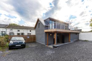 デュルビュイにあるMaison Loïcの駐車場付き家