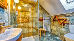 Kúpeľňa v ubytovaní Aparthotel STARA PIEKARNIA by ROYAL APARTS