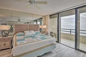 Katil atau katil-katil dalam bilik di Stunning Ocean Views Daytona Beach Shores Condo +24 gambar
