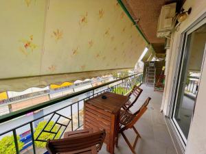 Kép WSD Hera Luxury Stylish 2BD Apt with City View Balcony Near Merto szállásáról Athénban a galériában