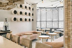 Posezení v ubytování Ribas Rooms Lutsk + 17 fotografií