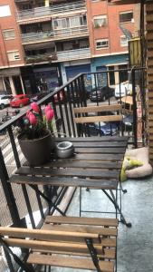Balkón alebo terasa v ubytovaní habitación pequeña en piso compartido con 2 adultos