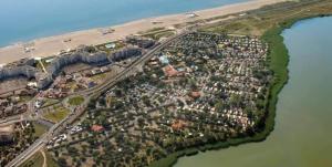 Gallery image of amorosa mobil home in Canet-en-Roussillon