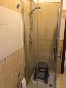 A bathroom at Prima Perla