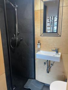 Koupelna v ubytování Domek na drzewie Ceprowo + 10 fotografií
