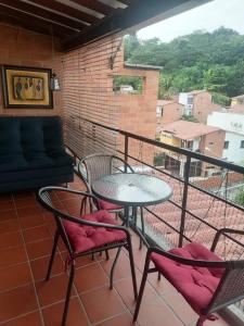 Un balcón o terraza en Apartamento para descanso en San Jerónimo. Antioquia.