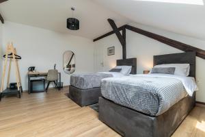 Postel nebo postele na pokoji v ubytování DreamHouse7 rooms
