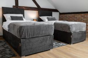 Postel nebo postele na pokoji v ubytování DreamHouse7 rooms
