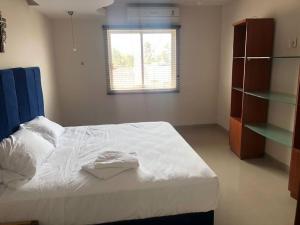 Postel nebo postele na pokoji v ubytování 8pers -6camas AC -Alberca-Playa 3min Playas Vicente fox