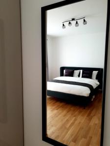 Llit o llits en una habitació de Strassen - 2 bed designer flat