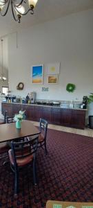 Posezení v ubytování Days Inn by Wyndham Ritzville