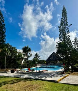 สระว่ายน้ำที่อยู่ใกล้ ๆ หรือใน Condominio en ZH Cancun