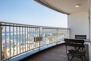 Winners Hotel tesisinde bir balkon veya teras