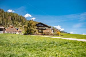 Zdjęcie z galerii obiektu Gästehaus Huber Frühstückspension w Schladming