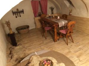 Fotografie z fotogalerie ubytování MiJa apartmán s VINNÝM SKLÍPKEM, zahradou a grilem v Kájově