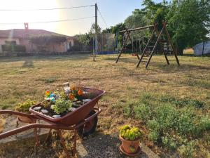 Galeriebild der Unterkunft Beautiful Istrian house with big backyard in Valtura