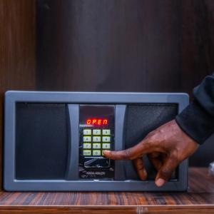 Gambar di galeri bagi Isglo Hotels Ikoyi di Lagos
