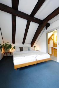 Hotel Untertor by Maier - Self-Check-in客房内的一张或多张床位