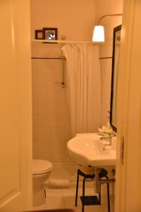 Ένα μπάνιο στο B&B Antica Corte +42 φωτογραφίες