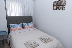 Fotografia z galérie ubytovania Design Apartment with swimming pool near the beach (A1) v Aténach