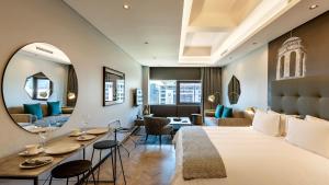 Posezení v ubytování The Onyx Apartment Hotel by NEWMARK