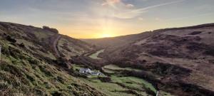 Gallery image of Darracott Farm Cottage in Welcombe