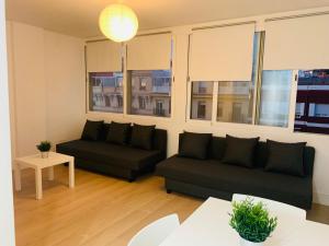 pisos con piscina barrio exclusivo-WizinkCenter, Madrid ...