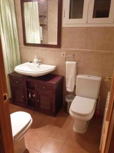 Et badeværelse på Chicflat Buenavista Sierra Nevada + 7 billeder