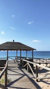 Zdjęcie z galerii obiektu Ático Al Sol en primera línea de playa w mieście Rota